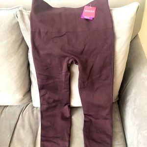 NWT Spanx “Look At Me Now” Seamless Leggings